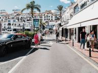 Апартамент на продажу в Пуэрто Банус