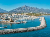 Апартамент на продажу в Пуэрто Банус