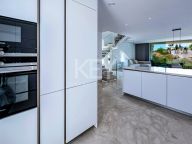 Town House for sale in Rio Real, Marbella East