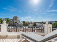 Спаренный дом на продажу в Aloha Gardens, Новая Андалусия