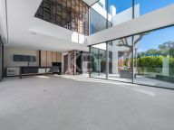 Вилла на продажу в Golden Mile, Золотая Миля