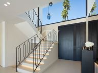 Вилла на продажу в Los Arqueros, Бенахавис