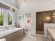 Villa for sale in Marbella Golden Mile