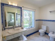 Villa for rent in Casasola, Estepona