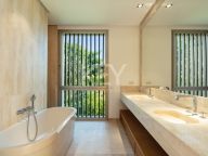 Villa for sale in Finca Cortesin, Casares