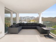 Villa for sale in La Mairena, Marbella East