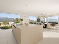 Villa for sale in La Mairena, Marbella East