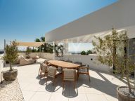 Villa for sale in Los Flamingos, Benahavis