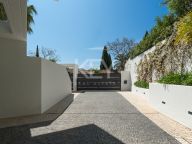 Villa for sale in Los Flamingos, Benahavis
