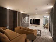 Villa for sale in Los Flamingos, Benahavis