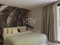 Villa for sale in El Madroñal, Benahavis