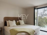 Villa for sale in El Madroñal, Benahavis