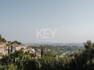 Villa for sale in El Madroñal, Benahavis
