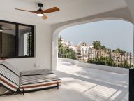 Villa for sale in El Madroñal, Benahavis