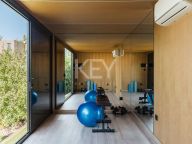 Villa for sale in El Madroñal, Benahavis