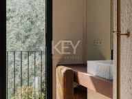 Villa for sale in El Madroñal, Benahavis