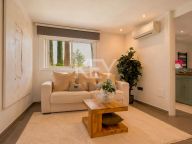 Villa for sale in Benahavis
