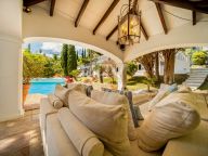 Villa for sale in Benahavis