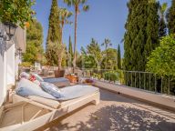 Villa for sale in Benahavis