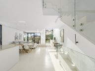 Villa for sale in Cabopino, Marbella East