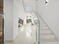 Villa for sale in Cabopino, Marbella East