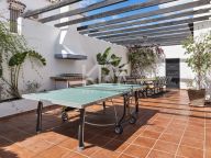 Villa for sale in Nueva Andalucia