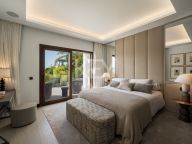 Villa en venta en El Herrojo, Benahavis