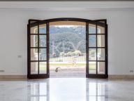 Villa for sale in La Zagaleta, Benahavis