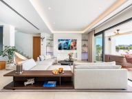 Villa for sale in Casares