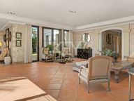 Villa en venta en Guadalmina Baja, San Pedro de Alcantara