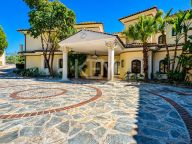 Villa for sale in La Zagaleta, Benahavis