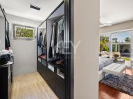 Villa for sale in Nueva Andalucia
