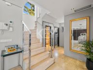 Villa for sale in Nueva Andalucia