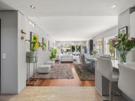 Villa for sale in Nueva Andalucia