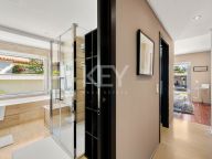 Villa for sale in Nueva Andalucia