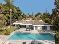 Villa for sale in Marbella East