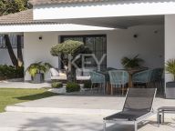 Villa for sale in Marbella East