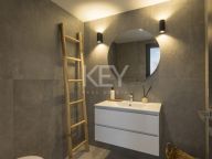 Villa for sale in Marbella East