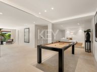 Villa for sale in Las Brisas, Nueva Andalucia