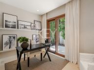 Villa for sale in Las Brisas, Nueva Andalucia