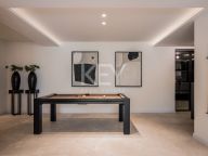 Villa for sale in Las Brisas, Nueva Andalucia