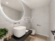 Villa for sale in Las Brisas, Nueva Andalucia