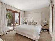 Villa for sale in Las Brisas, Nueva Andalucia