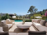 Villa for sale in Benahavis