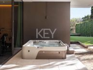Villa for sale in Benahavis