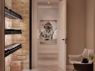 Villa for sale in Benahavis