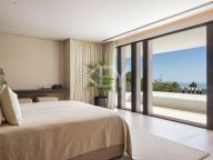 Villa for sale in Benahavis