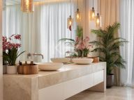 Villa for sale in Benahavis