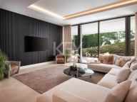 Villa for sale in Benahavis