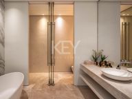 Villa for sale in Benahavis